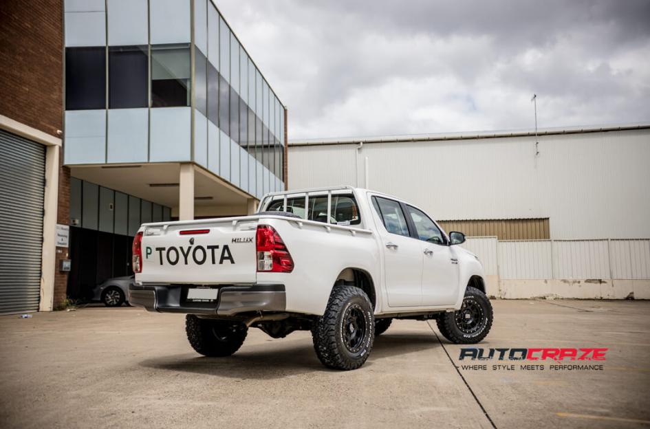 TOYOTA HILUX N80 4WD BULLY XD SATIN BLACK